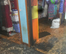 Bantwal: Miscreants try to set ablaze cloth shop at B C Road